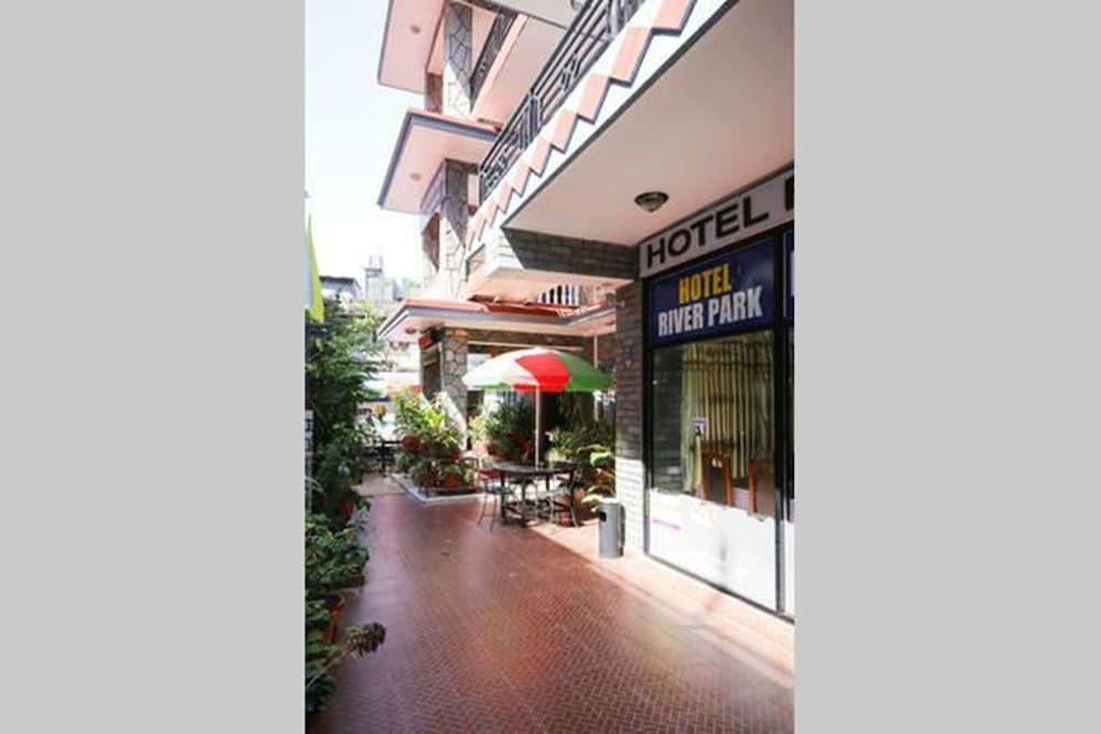 פוקהרה Hotel River Park מראה חיצוני תמונה
