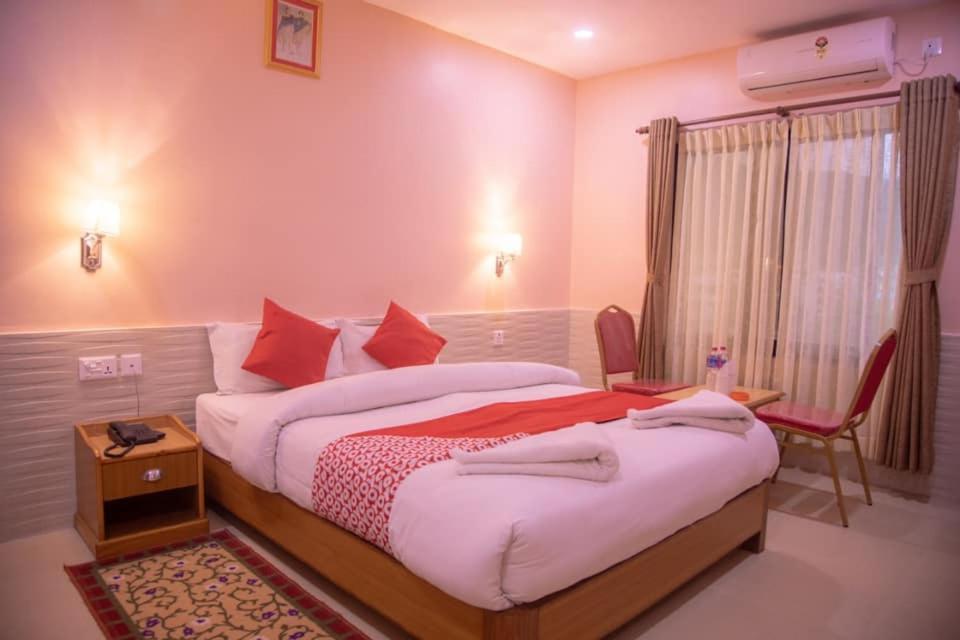 פוקהרה Hotel River Park מראה חיצוני תמונה