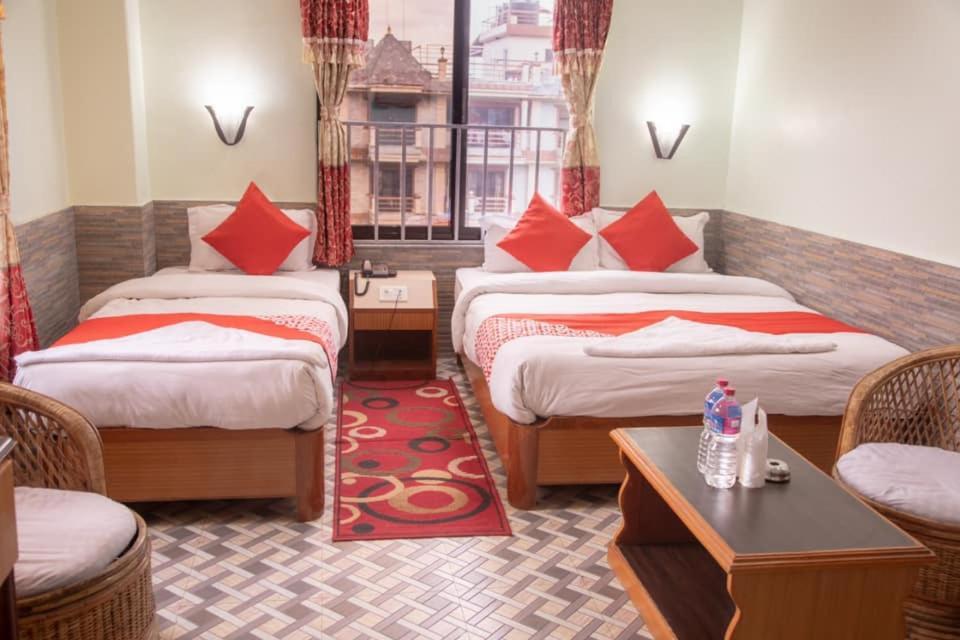 פוקהרה Hotel River Park מראה חיצוני תמונה