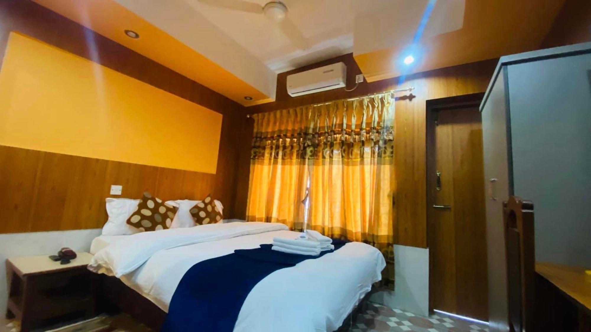 פוקהרה Hotel River Park מראה חיצוני תמונה