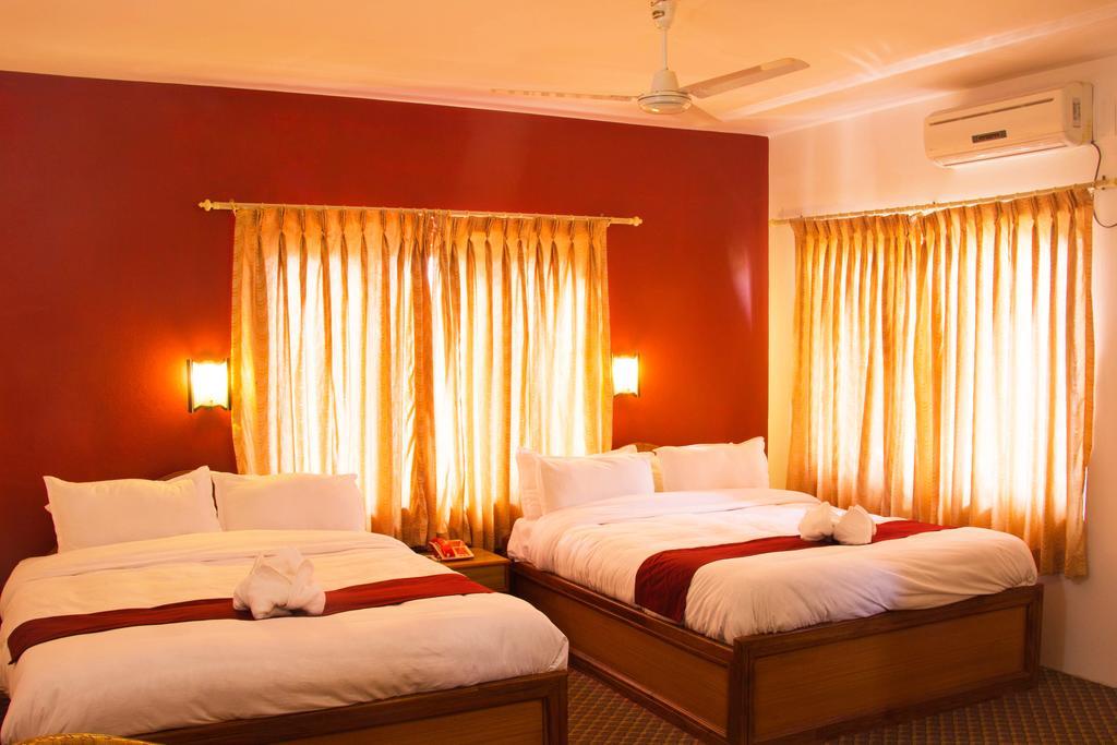 פוקהרה Hotel River Park מראה חיצוני תמונה