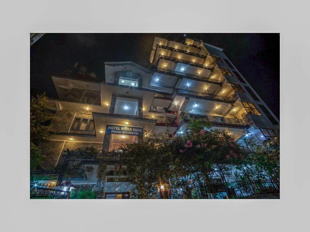 פוקהרה Hotel River Park מראה חיצוני תמונה